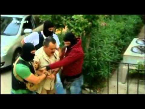 AGIMI I ARTE POLICIA GREKE NE KERKIM TE ARSENALIT TE ARMEVE LAJM