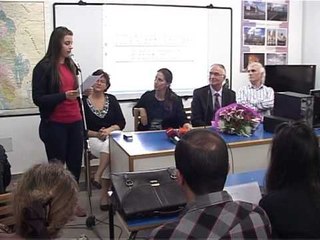 DITA E PERKTHIMIT NE SHQIPERI GJITHNJE E ME PAK PERKTHYES PROFESIONISTE LAJM