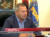 Ambasadorja Moro për ligjin e nëpunësit civil - News, Lajme - Vizion Plus