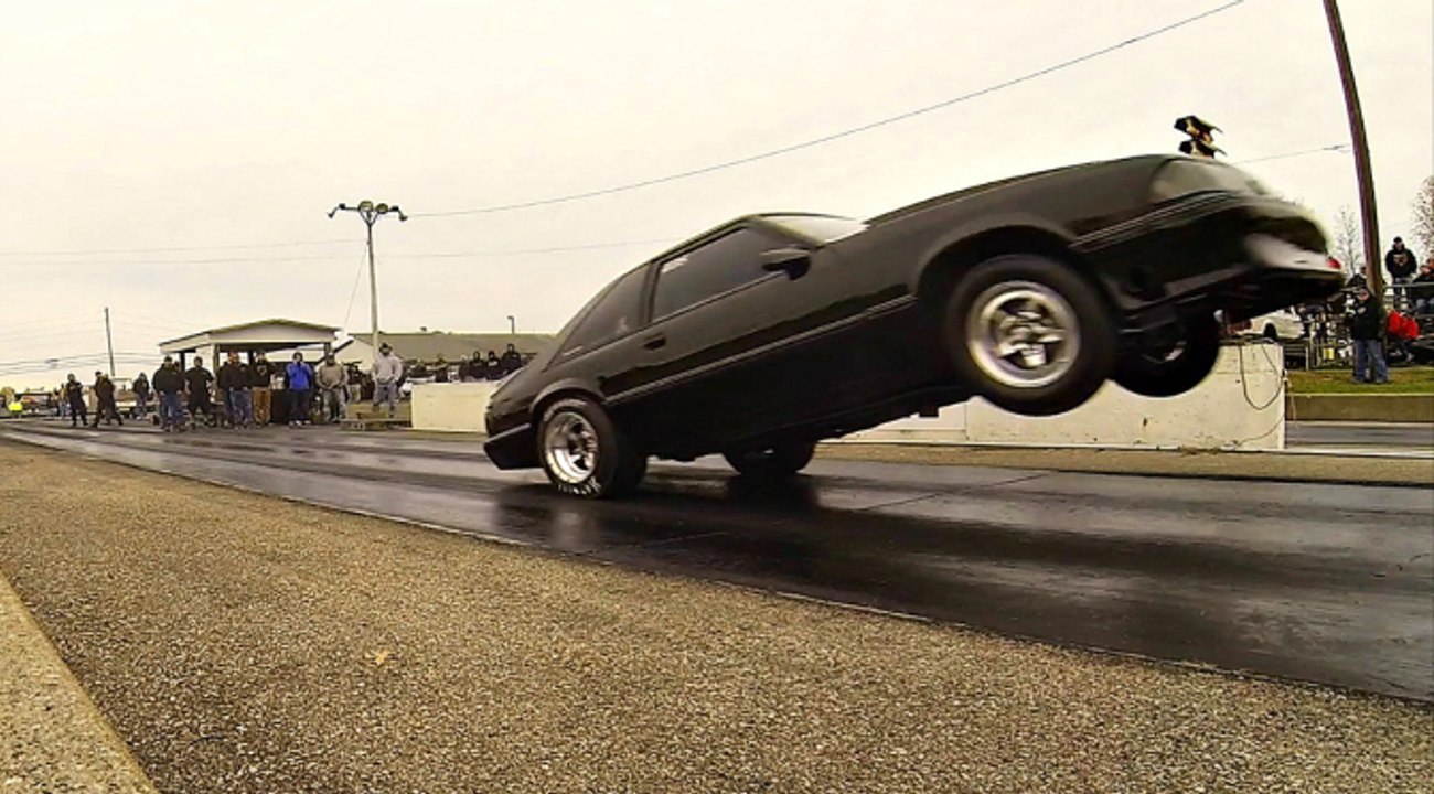 Wheelies and Stunts Make Raves at Kentucky Race...
