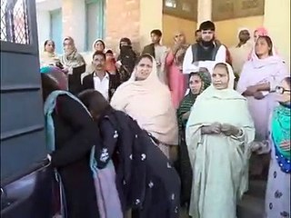 How Young Girls is Crying Over Death of His Brother -