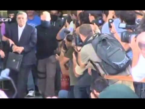 PARLAMENTI GREK VOTON PRO HEQJES SE MBESHTETJES FINANCIARE PER NEONAZISTET LAJM