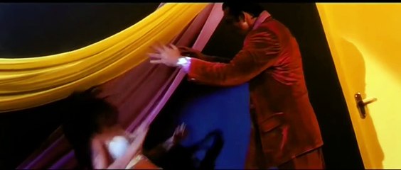Sanjay Dutt forcing Shilpa Shetty to get intimate - HOT SCENE - Midnight FEVER
