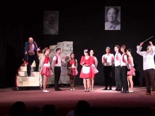 FESTIVALI I TEATROVE NE MAQEDONI BASHKOHEN TRUPA TEATRORE NGA TROJET SHQIPTARE LAJM