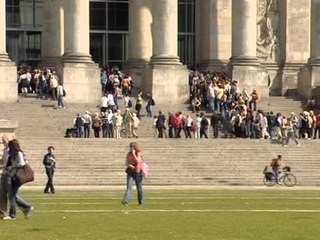 RRITET PAPUNESIA NUMRI I TE PAPUNEVE NE EUROZONE KAP NIVELE REKORD LAJM