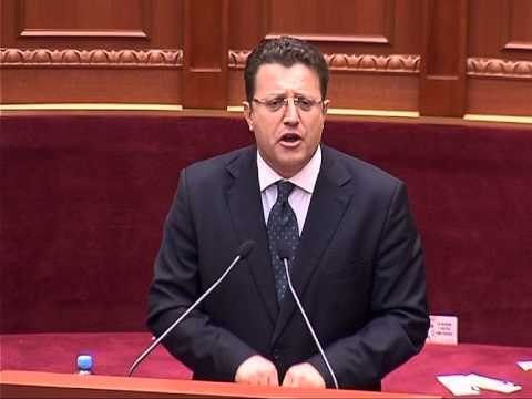 DEBATET NE PARLAMENT OPOZITA AKUZON QEVERINE PER VJEDHJE TE VOTAVE NE KORÇE LAJM