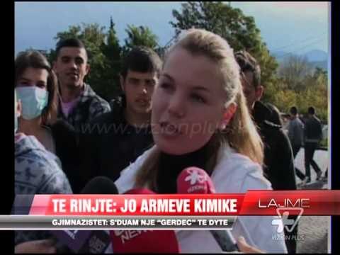 Të rinjtë e Elbasanit në protestë: Jo armëve kimike - News, Lajme - Vizion Plus
