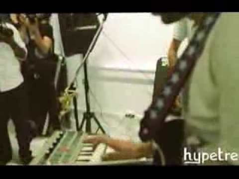 TRONDITET NEW YORK VRITEN MUZIKANTET E GRUPIT YELLOW DOGS TE GJITHE IRANIANE LAJM