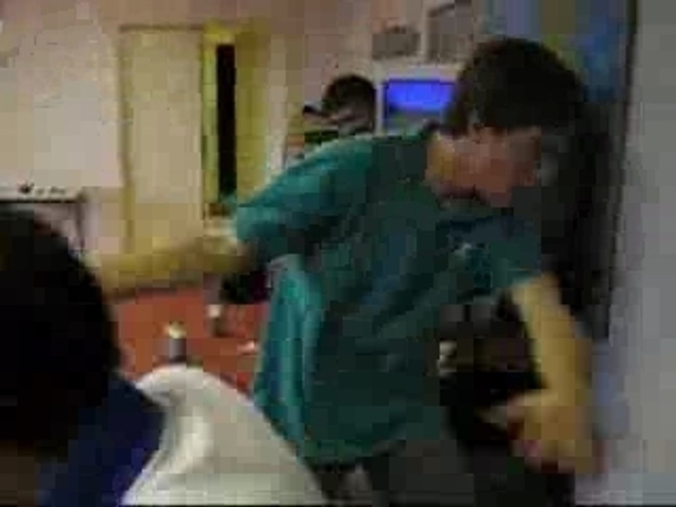 Réunion qui tourne mal - Catch extrême