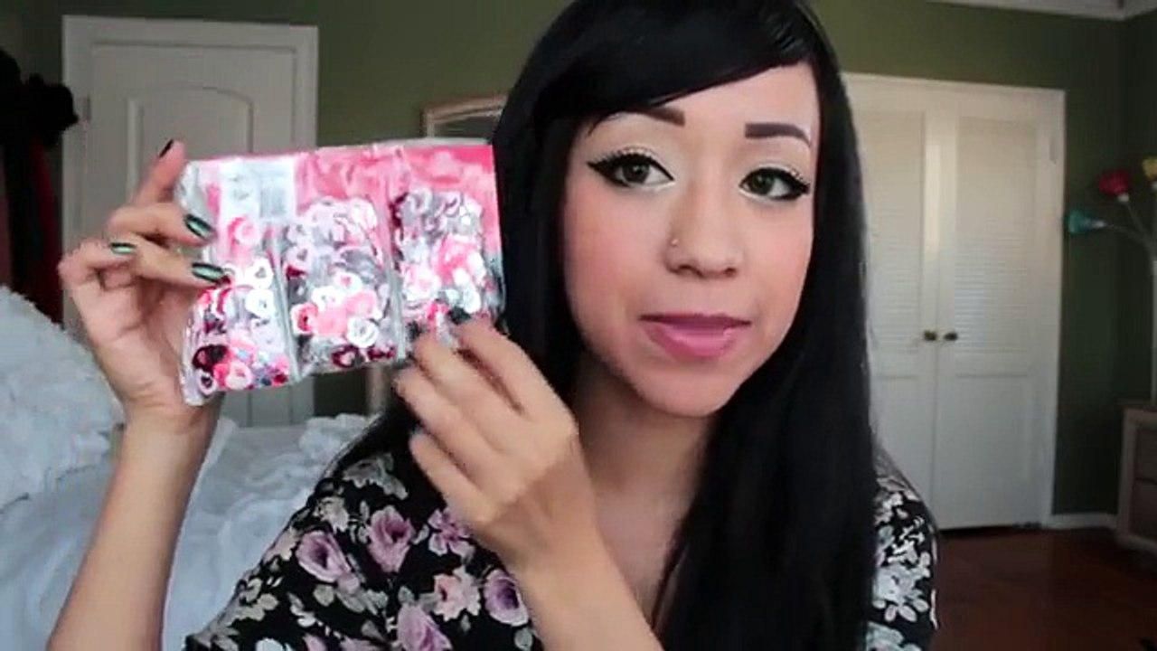 Heart Eyeliner Tutorial - naturallybellexo