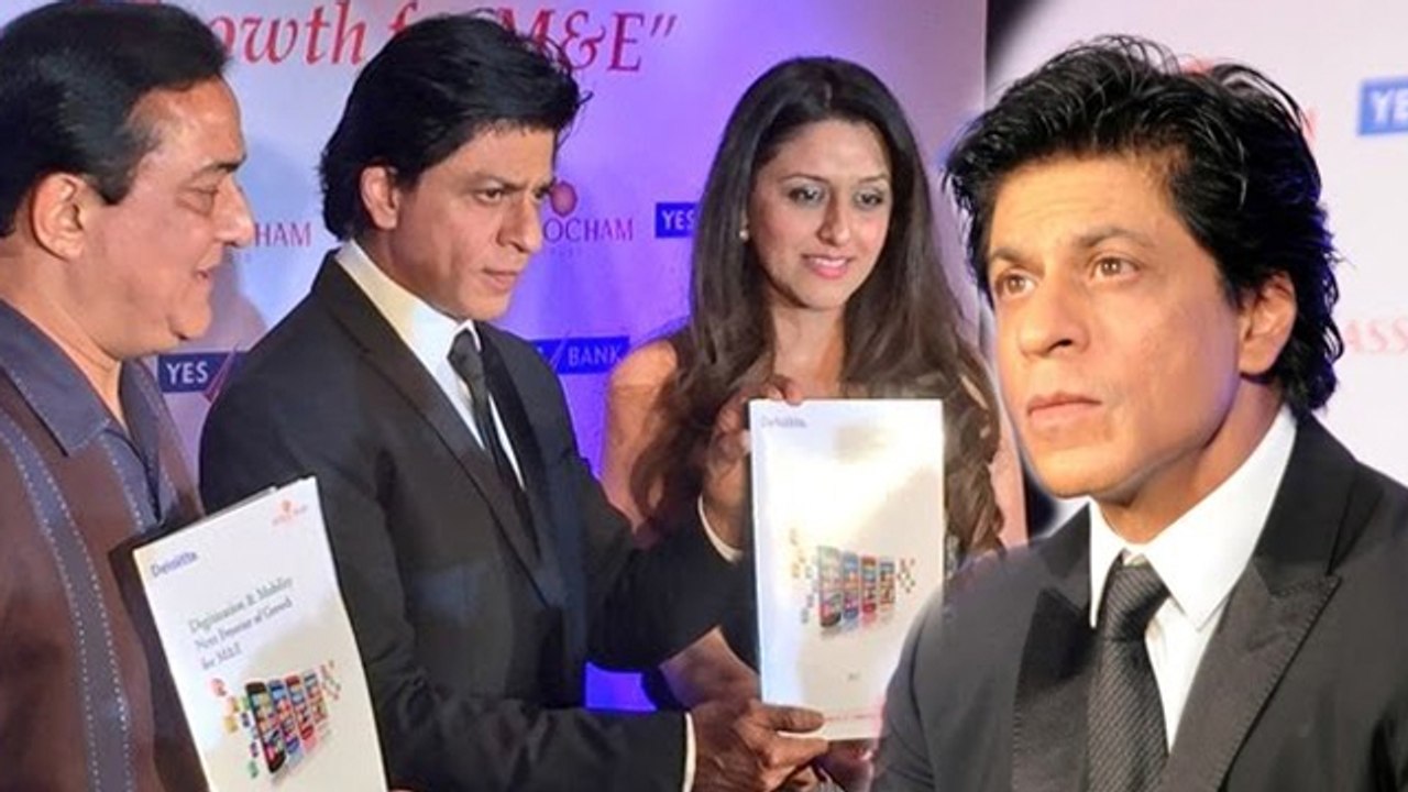 Shahrukh Khan Launches ASSOCHAM Coffee Table Bo...