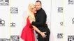 AMAs 2015: Jenny McCarthy GRABS Donnie Wahlberg's BUTT At AMAs 2015