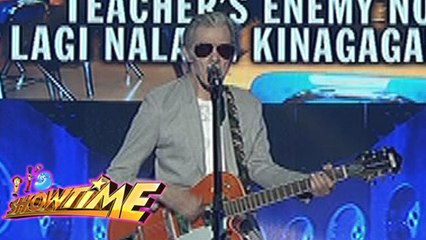 It's Showtime Singing Mo To: Pepe Smith sings "Teacher Enemy No. 1"