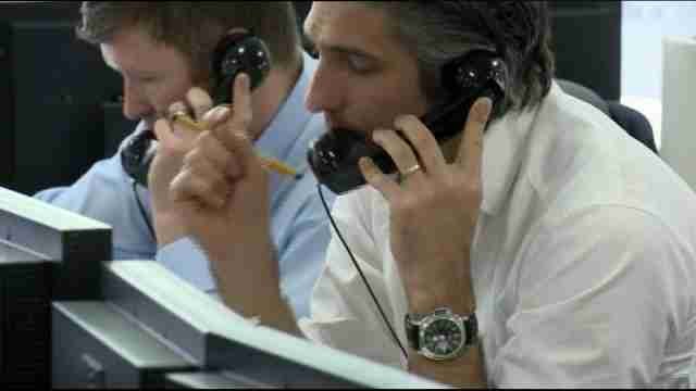 España capta 2.340 millones de euros y repite interés negativo en las letras a tres y nueve meses