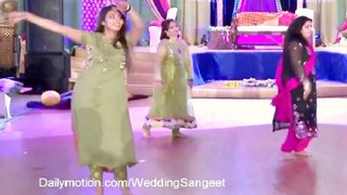 Lahore Wedding Dance By Girls | Balam Pichkari | HD ✔
