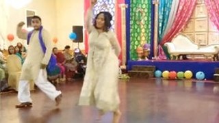 Mast Wedding Dance Awesome Steps | Tera Piyar Piyar | HD