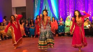 Pakistani Wedding Superb Dance On Indian Song