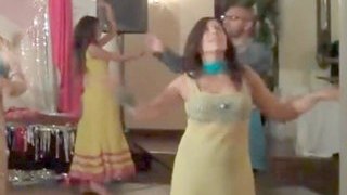 Beautiful Aunties Dance On Wedding | Mar Jani | HD