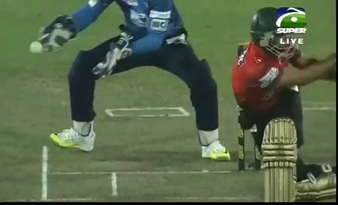 Superb Leg Break By Yasir Shah Could Not Picked By Sangakara