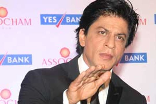 UNCUT - SRK MIXES HUMOUR WIT AND KNOWLEDGE IN HIS SPEECH