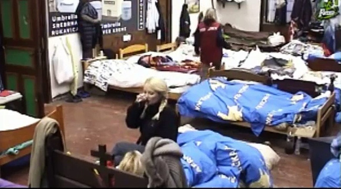 Farma 6 | Maja nema starateljstvo - zblizava se sa Sasickom [24. 11. 2015.]
