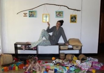 Family Welcome New Baby in Unusual Way