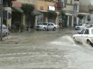 Video herunterladen: PERMBYTJE NE DURRES SITUATA PROBLEMATIKE NE DISA LAGJE E RRUGE NGA RESHJET LAJM