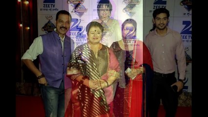 Hot Bollywood and TV Celebs at Zee Rishtey Awards 2015