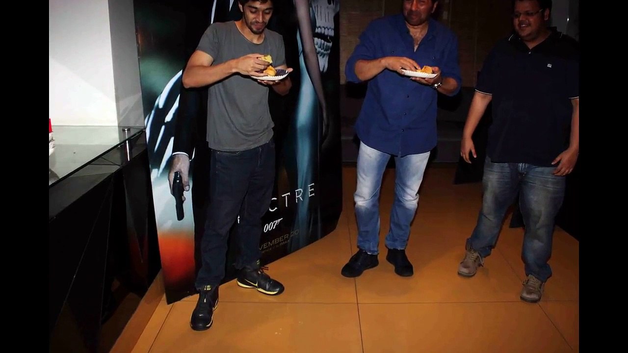 Sunny Deol hosts film Spectre special screening for Ghayal Once Again team