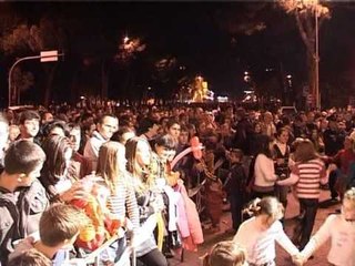 RIKTHEHET TRADITA QEVERIA RAMA RIKTHEN FESTIMET E "NATES SE BARDHE" LAJM