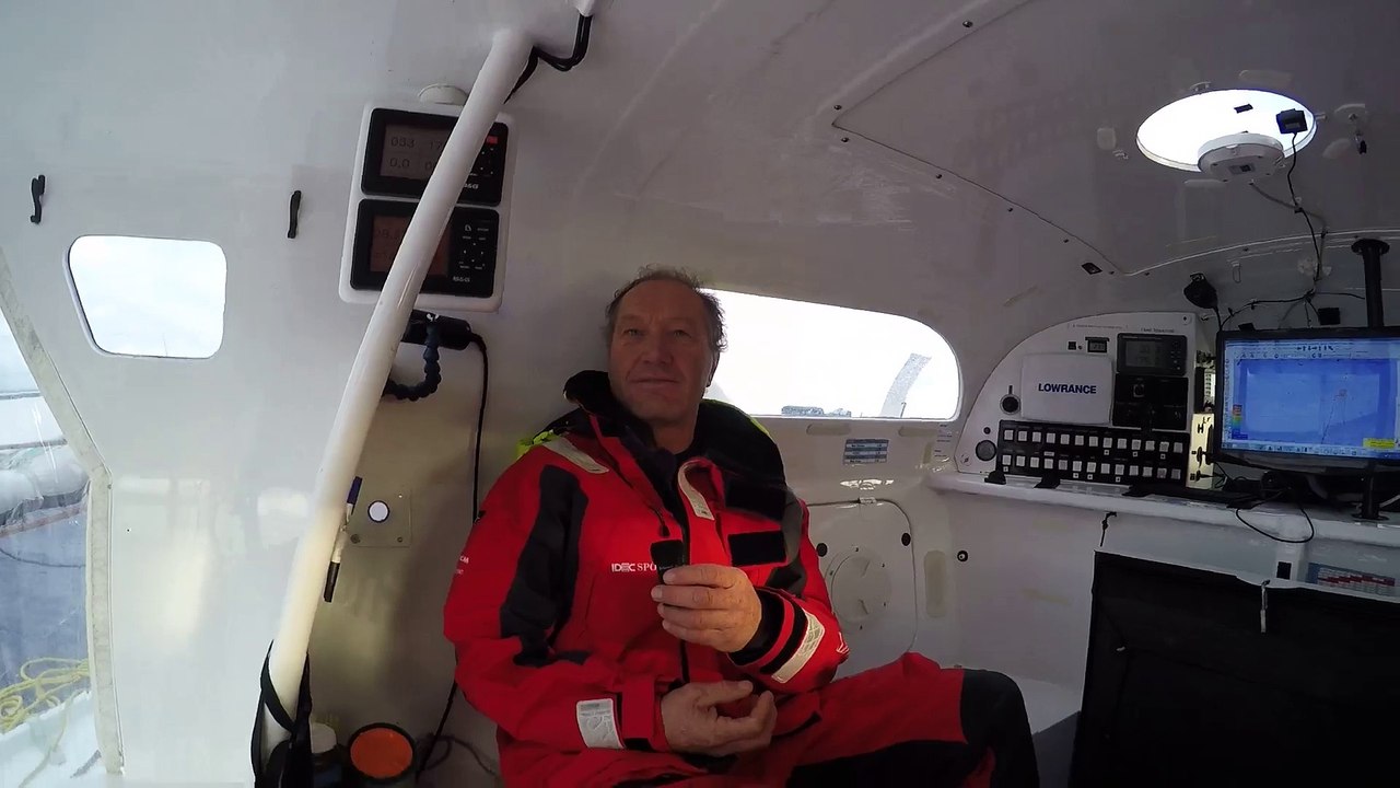 Trophée Jules-Verne - Idec Sport 23 novembre - Francis Joyon