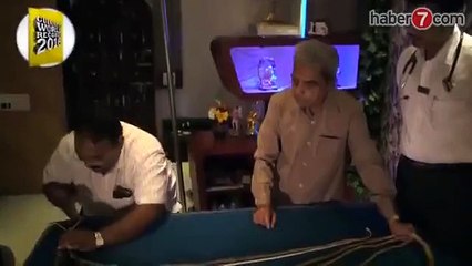 62 Yıl Boyunca Tırnak Uzatan Adam