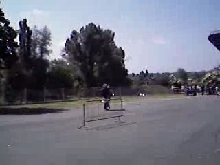 stunt derbi kx avec chute