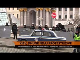 Kiev, dhunë ndaj protestuesve - Top Channel Albania - News - Lajme