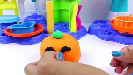 Play Doh Halloween Pumpkins and Decorations Dough for Halloween Night