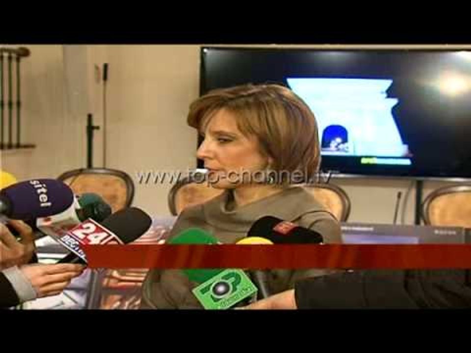 Shkup, qeveria distancohet nga monumenti - Top Channel Albania - News - Lajme