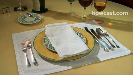 How to Set a Formal Table