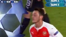 1-0 Mesut Özil Fantastic Diving Header Goal - Arsenal v. Dinamo Zagreb 24.11.2015 HD