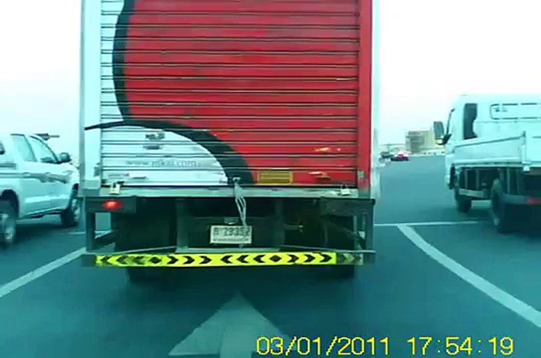 The traffic rules are formalities for some drivers in Dubai