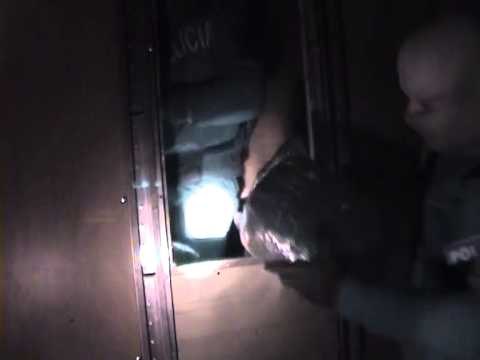 KAPET DROGE NE DURRES SEKUESTROHEN 850 KG DROGE NE NJE MAUNE DREJT ITALISE LAJM