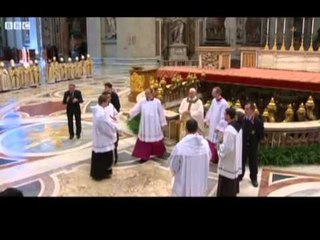 PAPA FRANÇESKU I ZGJIDHET NJERIU I VITIT 2013 NGA REVISTA AMERIKANE "TIME" LAJM