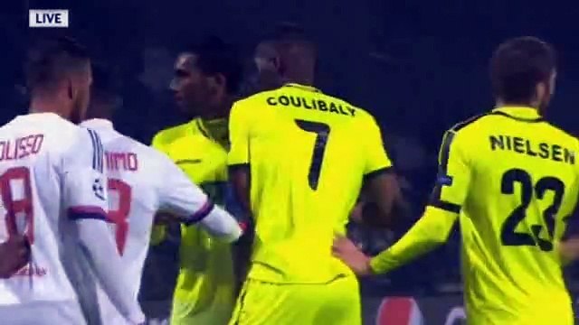 1-2 Kalifa Coulibaly Incredible Last Minute Goal - Olympique Lyon v. KAA Gent 24.11.2015 HD