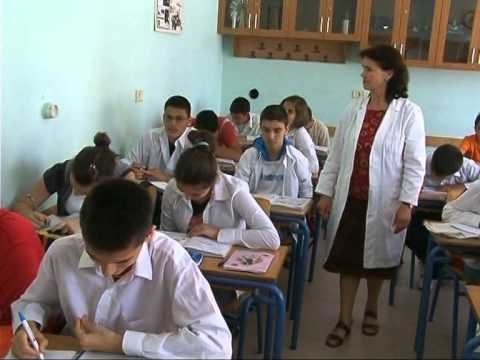 ME PAK TAKSA PER MESUESIT DEBATE NE KOMISIONIN E EDUKIMIT PER BUXHETIN E ARSIMIT LAJM