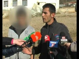 DHUNE NE SHKOLLE KORCE,MESUESI AKUZOHET PER RRAHJEN E NJE 15 VJECARI LAJM