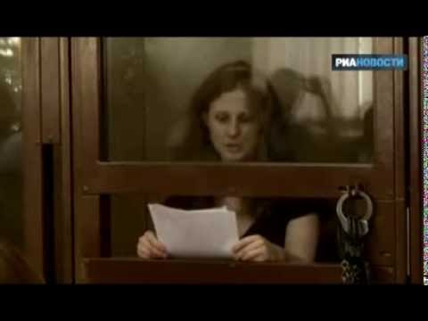 LIROHET KENGETARJA NJE NGA ANETARET E GRUPIT PUSY RIOT LIROHET NGA BURGU LAJM