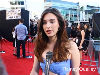 LA Music Examiner Interview: 2015 American Music Awards Red Carpet - Rainey Qualley