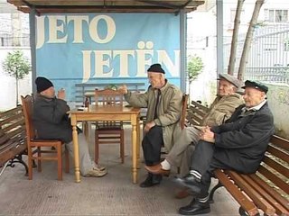 TRADITA VAZHDON "TRING" DREKE BAMIRESIE ME TE MOSHUARIT E AZILIT NE TIRANE LAJM