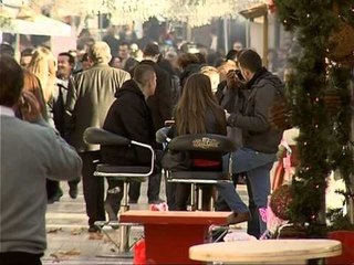 NJE DHURATE NE INTERNET DISA NJEREZ PREFEROJNE TE "THYEJNE" TRADITEN E DHURATAVE LAJM