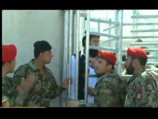 SHQETESIM NE AFGANISTAN LIRIMI I TE BURGOSURVE SJELL PAKENAQESI NGA AMERIKANET LAJM