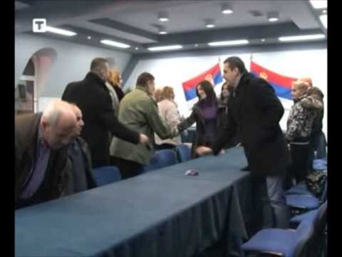 KOMUNAT NE VERI KONSTITUOHEN NE MESNATE KRYETARET E VERIUT TE KOSOVES LAJM